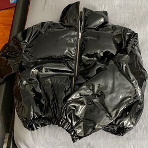 BRAND NEW Black Cropped Vinyl Puffer jacket